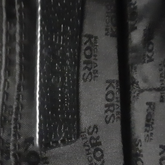 Michael Kors Cecelia Pebble Saddle / Shoulder Black Leather Bag - Picture 2 of 3